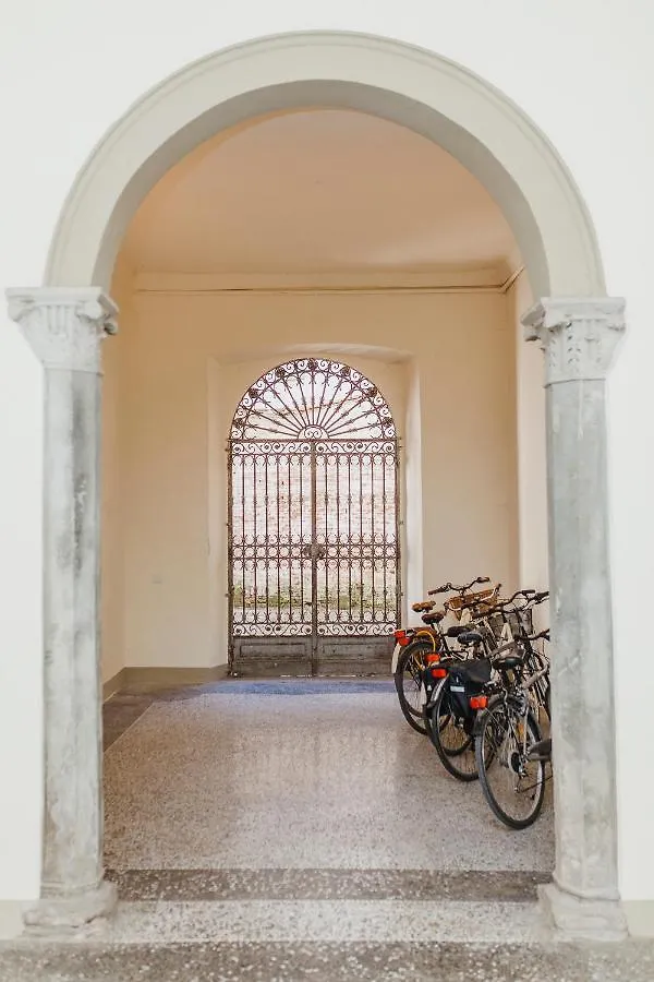 La Casa Degli Uccellini Villa Lucca Italy